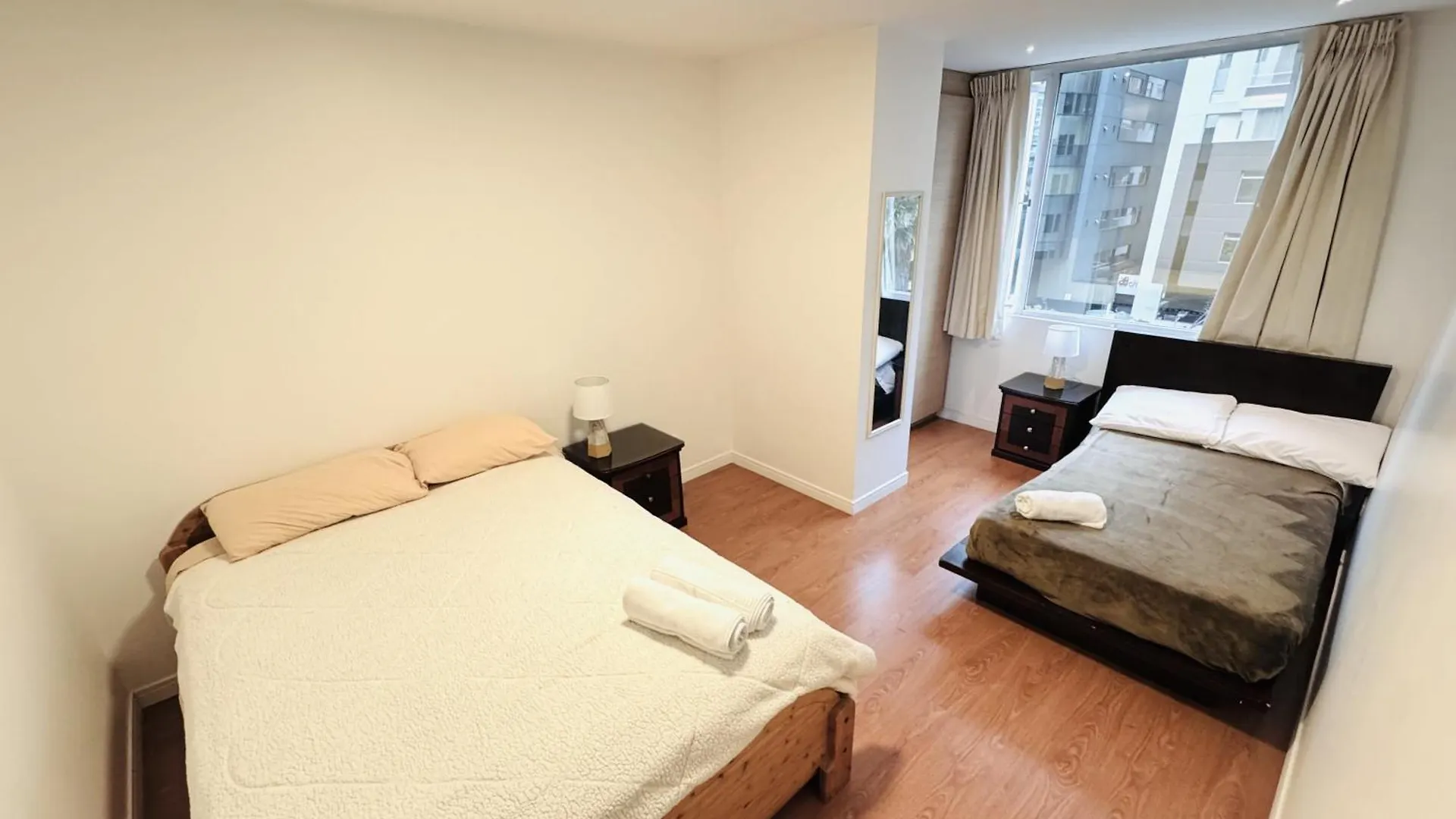 Departamento Amplio Para Familias, De Lujo 3 Habitaciones, 4 Banos, 6 Camas, 10 Personas, Wifi, 2 Parqueaderos Republica De El Salvador Plaza Kendo Quito Apartment
