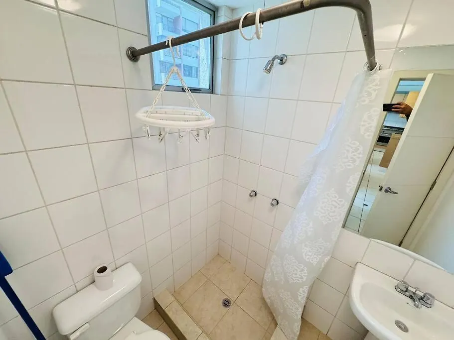 Departamento Amplio Para Familias, De Lujo 3 Habitaciones, 4 Banos, 6 Camas, 10 Personas, Wifi, 2 Parqueaderos Republica De El Salvador Plaza Kendo Quito
