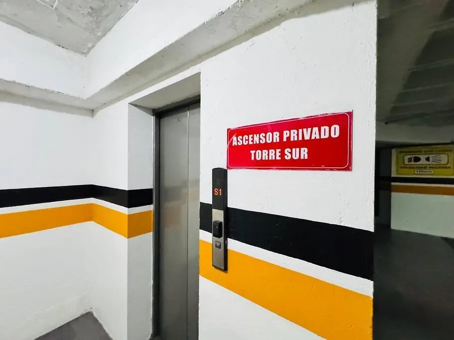Departamento Amplio Para Familias, De Lujo 3 Habitaciones, 4 Banos, 6 Camas, 10 Personas, Wifi, 2 Parqueaderos Republica De El Salvador Plaza Kendo Quito 0*,